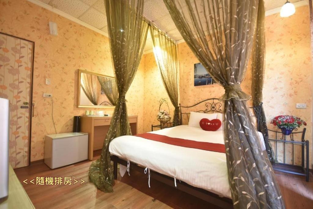 Sun Moon Love Hotel Nantou Eksteriør bilde